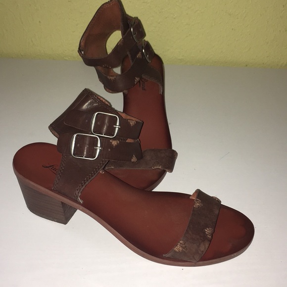 Lucky Brand good condition Size 8. Good condition. - Picture 4 of 14